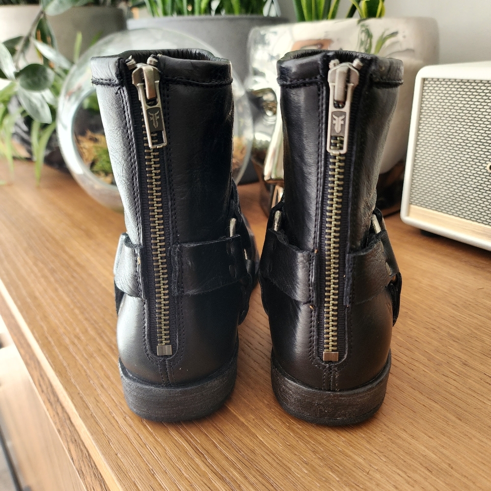 FRYE Phillip Harness Back Zip Abkle Boot - Size 7, Black - Picture 2 of 7